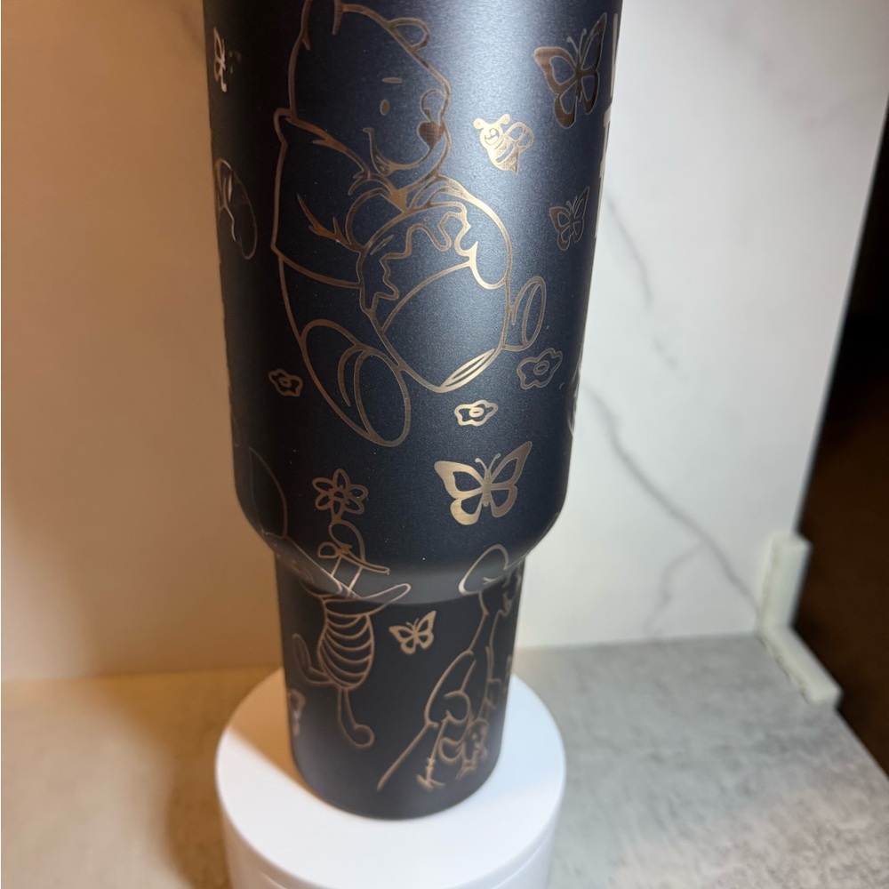 40oz Engraved Gold and Black Tumbler with Bear Design